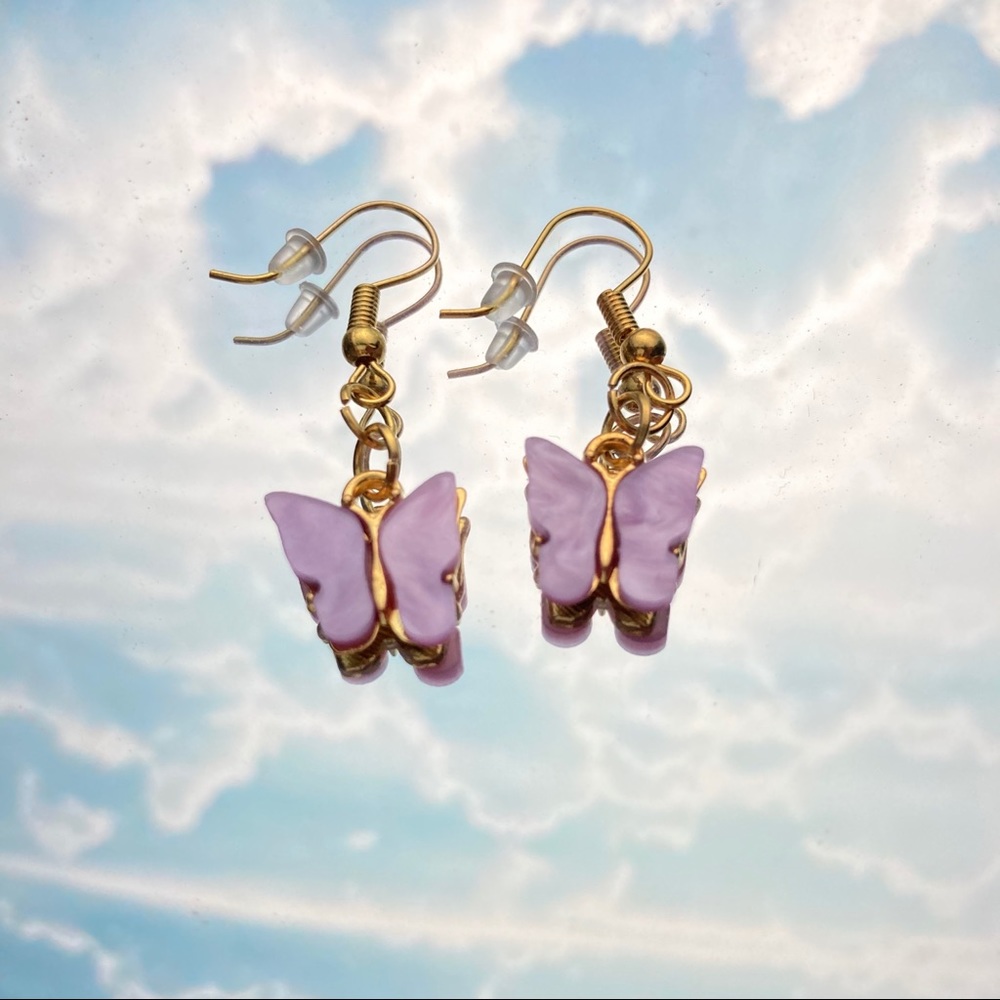 ❤️2/$10 purple marble butterfly earrings!